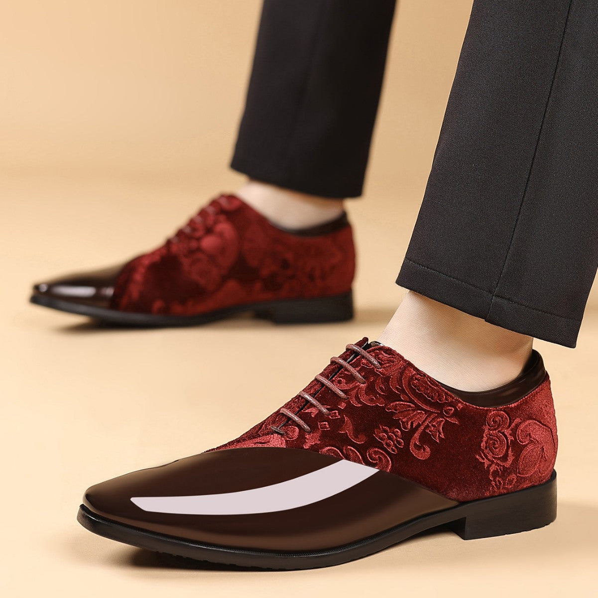 Shiny Men's Business Pointed-toe Leather Shoes
